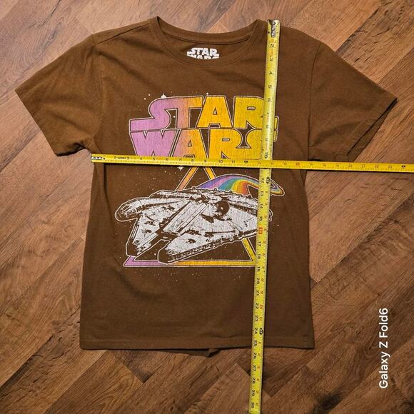 Brown Star Wars millennium falcon t-shirt size medium - Picture 4 of 6